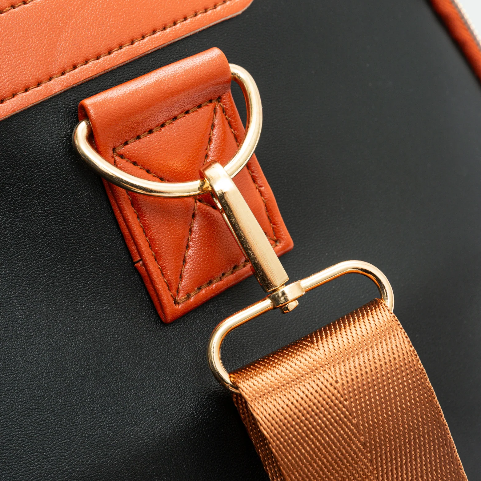 Luhxe Travel Bag (20% Flash Sale) - Image 8